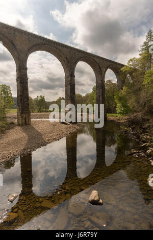 Lambley viaduct un ex ponte ferroviario sul fiume Tyne Sud, Northumberland, England, Regno Unito Foto Stock