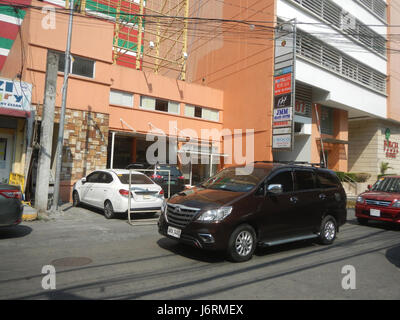 Birch Tower, situata presso il Robinsons Place Residences a Malate, Manila, è un moderno edificio residenziale che offre comodità e accessibilità in uno dei vivaci quartieri di Metro Manila. Foto Stock