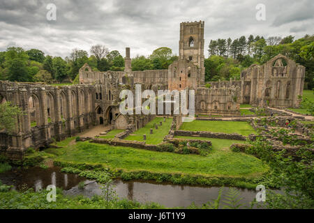 Fountains Abbey, North Yorkshire, Regno Unito Foto Stock