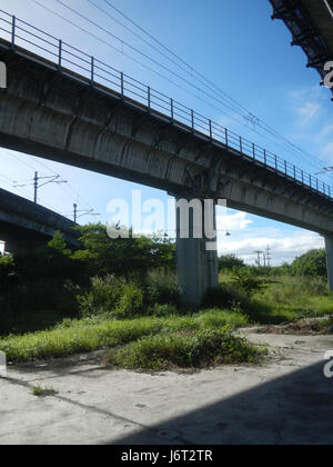 09840 Passerella Marcos Autostrada Pasig Santolan linea LRT 11 Foto Stock