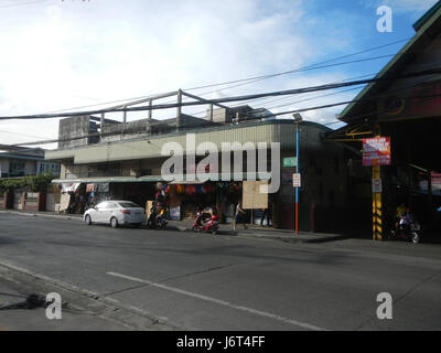 Questo titolo fa riferimento alla Barangay Santa Elena High School situata in Shoe Avenue a Marikina City. È un istituto educativo situato nella regione di Marikina nelle Filippine, che contribuisce all'istruzione locale. Foto Stock