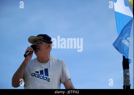 Bournemouth Bike Park, Dorset, Regno Unito. 21 Maggio, 2017. La gara di annunciatore del sole al Bournemouth Bike Park durante il round 6 del sud BMX Serie Regionale 2017. Credito: David Partridge/Alamy Live News Foto Stock