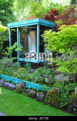 Londra, Regno Unito. 22 Maggio, 2017. Il Gosho No Niwa - Nessuna parete; nessuna guerra giardino (progettata da Kazuyuki Ishihara), uno dei nove belle ed eleganti giardini artigianale sul display a 2017 RHS Chelsea Flower Show che si è aperto oggi, Londra, Regno Unito. Giardini artigianale rivitalizzare disegni tradizionali, materiali e metodi con nuovi approcci in materia di artigianato e artigianato. In rappresentanza di alcune delle più fantasiose e ispirare i disegni, questi giardini più piccoli mettere un tocco moderno in stile rustico senza tempo di idee. Credito: Michael Preston/Alamy Live News Foto Stock