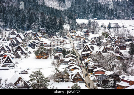Shirakawago, Giappone storico villaggio d'inverno. Foto Stock