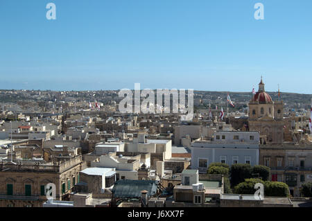 Vista dalla Cittadella, Victoria, Gozo, inclusa la Basilica di San Giorgio, Malta Foto Stock