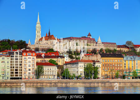 Cattedrale di Budapest e del Danubio Foto Stock