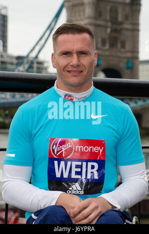 Photocall per sedia a rotelle atleti impegnati nel 2017 Maratona di Londra con: David Weir dove: Londra, Regno Unito quando: 21 Apr 2017 Credit: Alan West/WENN.com Foto Stock