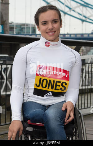 Photocall per sedia a rotelle atleti impegnati nel 2017 Maratona di Londra con: Jade Jones dove: Londra, Regno Unito quando: 21 Apr 2017 Credit: Alan West/WENN.com Foto Stock