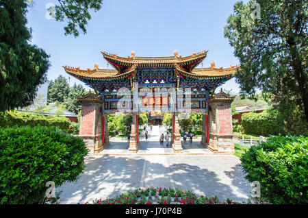 Kunming,Yunnan - Aprile 8,2017 :Tempio di Yuantong è il più famoso tempio buddista in Kunming, nella provincia dello Yunnan in Cina. Foto Stock