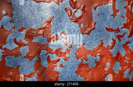 Abstract sullo sfondo di una superficie metallica in acciaio inox con peeling vecchia vernice rossa Foto Stock