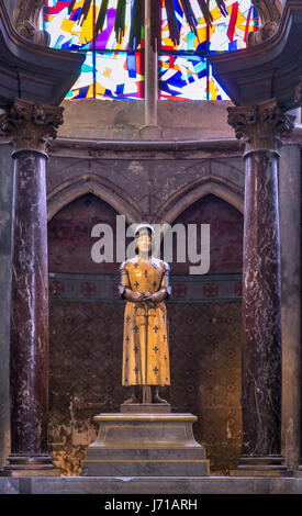 Statua di Giovanna d'arco nella cattedrale di Notre Dame de Reims, Reims, Francia Foto Stock