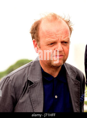 Cannes, Francia. 22 Maggio, 2017. Toby Jones che frequentano un Photocall per il lieto fine al Festival del cinema di Cannes 22 maggio 2017 Credit: Peter Phillips/Alamy Live News Foto Stock