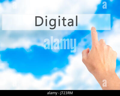Digitale - Mano, premendo un tasto su sfondo sfocato concetto . Business, tecnologia internet concetto. Stock Photo Foto Stock
