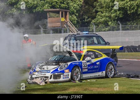 Porsche Carrera Cup GB Crash Foto Stock