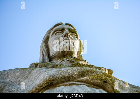 Gigantesca statua del dio Cristo Rei di Lisbona, Portogallo Foto Stock