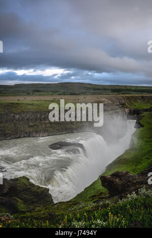 Gullfoss cascata in estate in Islanda, Europa Foto Stock