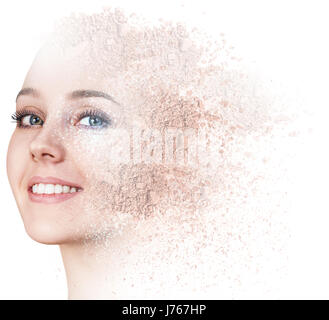 Donna faccia realizzato dalla polvere friabile. Foto Stock