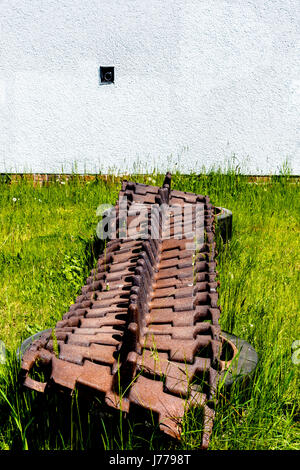 Wünsdorf, Garnisonsmuseum, alte Panzerkette; Wuensdorf guarnigione Museum, il vecchio serbatoio battistrada Foto Stock