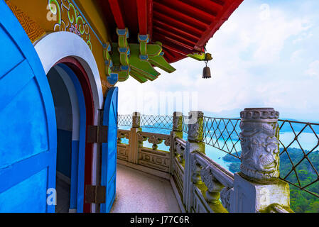 Architettura di Ci'en pagoda in Sole Luna Lago Foto Stock