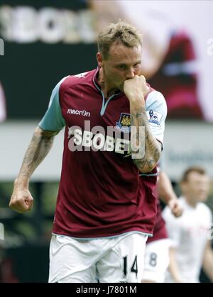 MATT TAYLOR festeggia il West Ham United V Fulham FC UPTON PARK London Inghilterra 01 Settembre 2012 Foto Stock