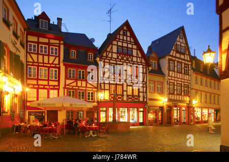 DEU, Deutschland, Mainz : Fachwerkhaeuser, Kirschgarten, Altstadt bei Abenddaemmerung | DEU, Germania Mainz : Half-Timbered Case, Kirschgarten, vecchio Foto Stock