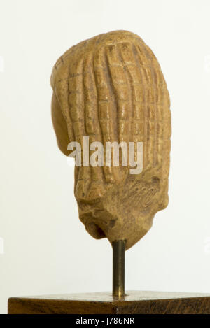 Venere di Brassempouy - Palaeolitic superiore figurina (replica/cast) Foto Stock