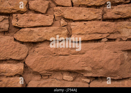 Muro di pietra, dipinte a mano, Pueblo canyon di antichi monumento nazionale, Colorado. Foto Stock