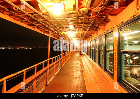 La Staten Island Ferry New York - NEW YORK - NEW YORK - APRILE 2,2017 Foto Stock
