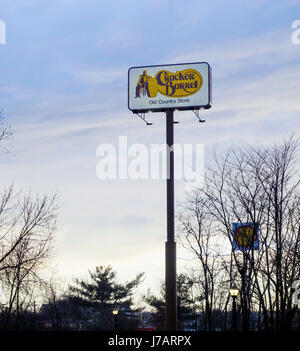 Il Cracker Barrel restauraunf e paese store - NEW YORK - NEW YORK - APRILE 2,2017 Foto Stock