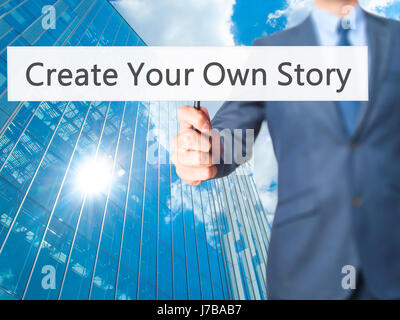 Crea la tua storia - Business man mostra segno. Business, tecnologia internet concetto. Stock Photo Foto Stock