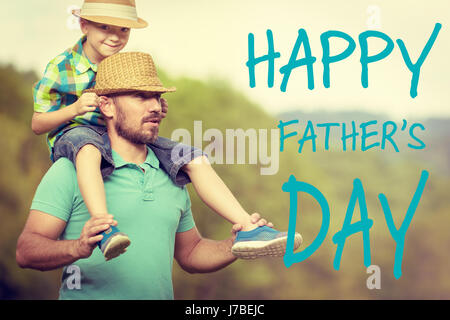 Padre e figlio del tempo, padre felice giorno del concetto Foto Stock