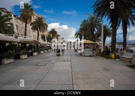 Famosa passeggiata lungomare in citta di Spalato, Dalmazia, Croazia Foto Stock
