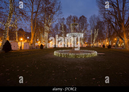 Avvento decorazione sulla promenade Zrinjevac a Zagabria in Croazia Foto Stock