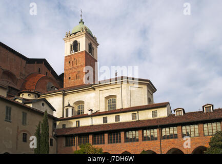 Il Duomo e la canonica, Novara, Piemonte, Italia Foto Stock