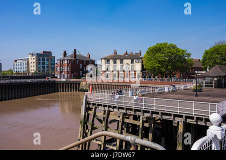 Humber Estuary waterfront, Hull Docks di Kingston Upon Hull, Yorkshire, Inghilterra, Regno Unito Foto Stock