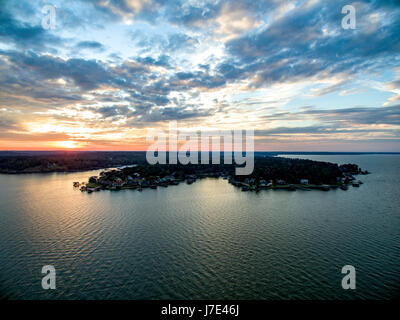 Sunset sorvolando un lago del Texas Foto Stock