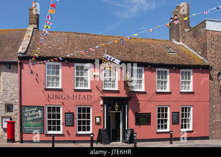 Xv secolo il kings Head Pub, inferiore High Street, Poole, Dorset, England, Regno Unito Foto Stock