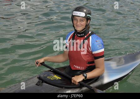 Waltham Cross, Hertfordshire, Regno Unito. Xxiv Maggio, 2017. Mallory Franklin, womens C1. British Canoa Slalom team pronti per la stagione 2017. Lee Valley White Water Centre. Waltham Cross. Hertfordshire. Regno Unito. 24/05/2017. Credito: Sport In immagini/Alamy Live News Foto Stock