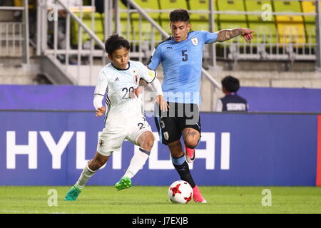 Suwon, Corea del Sud. Xxiv Maggio, 2017. Takefusa Kubo (JPN) Calcio/Calcetto : 2017 FIFA U-20 World Cup Gruppo D match tra Uruguay 2-0 Giappone a Suwon World Cup Stadium di Suwon, Corea del Sud . Credito: Sho Tamura AFLO/sport/Alamy Live News Foto Stock