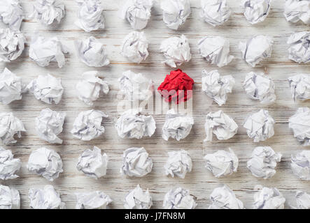 In cerca di ispirazione e di creatività Foto Stock