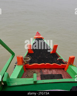 Sundarban) la vita del villaggio, treditional barche, stili di vita, mangroove foreste, una bella giornata Foto Stock