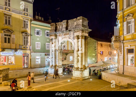 Arco romano del Sergii, Pola, Istria, Croazia Foto Stock