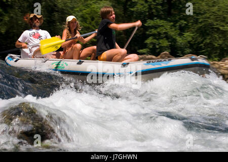 Kayaking sul Kolpa (Kupa) River Foto Stock