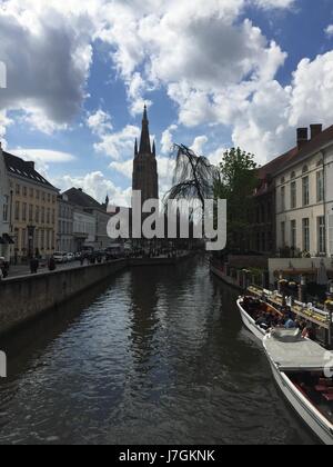 Canal a Bruges, Belgio Foto Stock