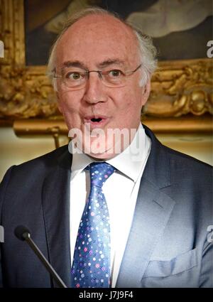 Michael Howard, il Barone Howard di Lympne, CH, PC, QC (b: 7 luglio 1941), uomo politico britannico leader del partito conservatore e leader dell'opposizione. Foto Stock