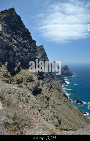 Ripide montagne vulcaniche di Tamadaba Parco naturale sul robusto costa ovest di Gran Canaria. Foto Stock