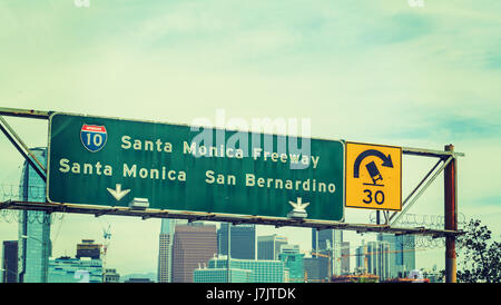 Santa Monica Freeway sign in Los Angeles, California Foto Stock