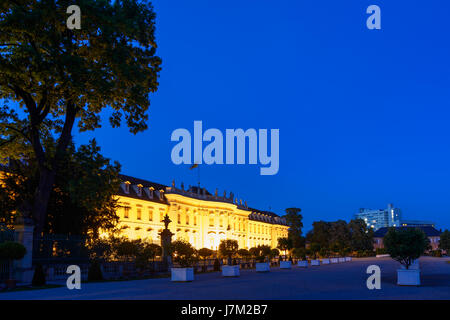 Schloss (palazzo, castello di Ludwigsburg, nuovo Corps de Logis, o nuovo Hauptbau, Ludwigsburg, Region Stuttgart, Baden-Württemberg, Germania Foto Stock