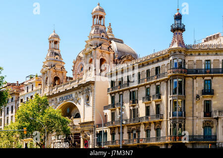 Barcellona, Spagna - 04 agosto 2016: Aperto nel 1923 il Colosseo o il Cinema Colosseo è uno dei più grandi teatri di film nella città di Barcellona. Foto Stock