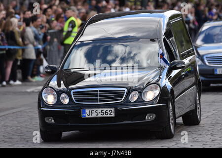 Helsinki, Finlandia. 25 Maggio, 2017. I funerali di stato e corteo di ex presidente della Repubblica di Finlandia Mauno Koivisto. Credito: Mikko Palonkorpi/Alamy Live News. Foto Stock